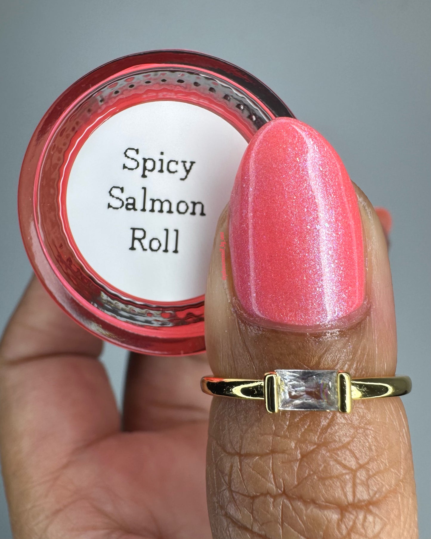 Spicy Salmon Roll