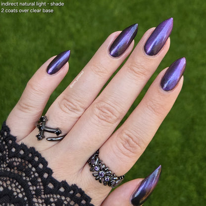 Bone Empress (magnetic)
