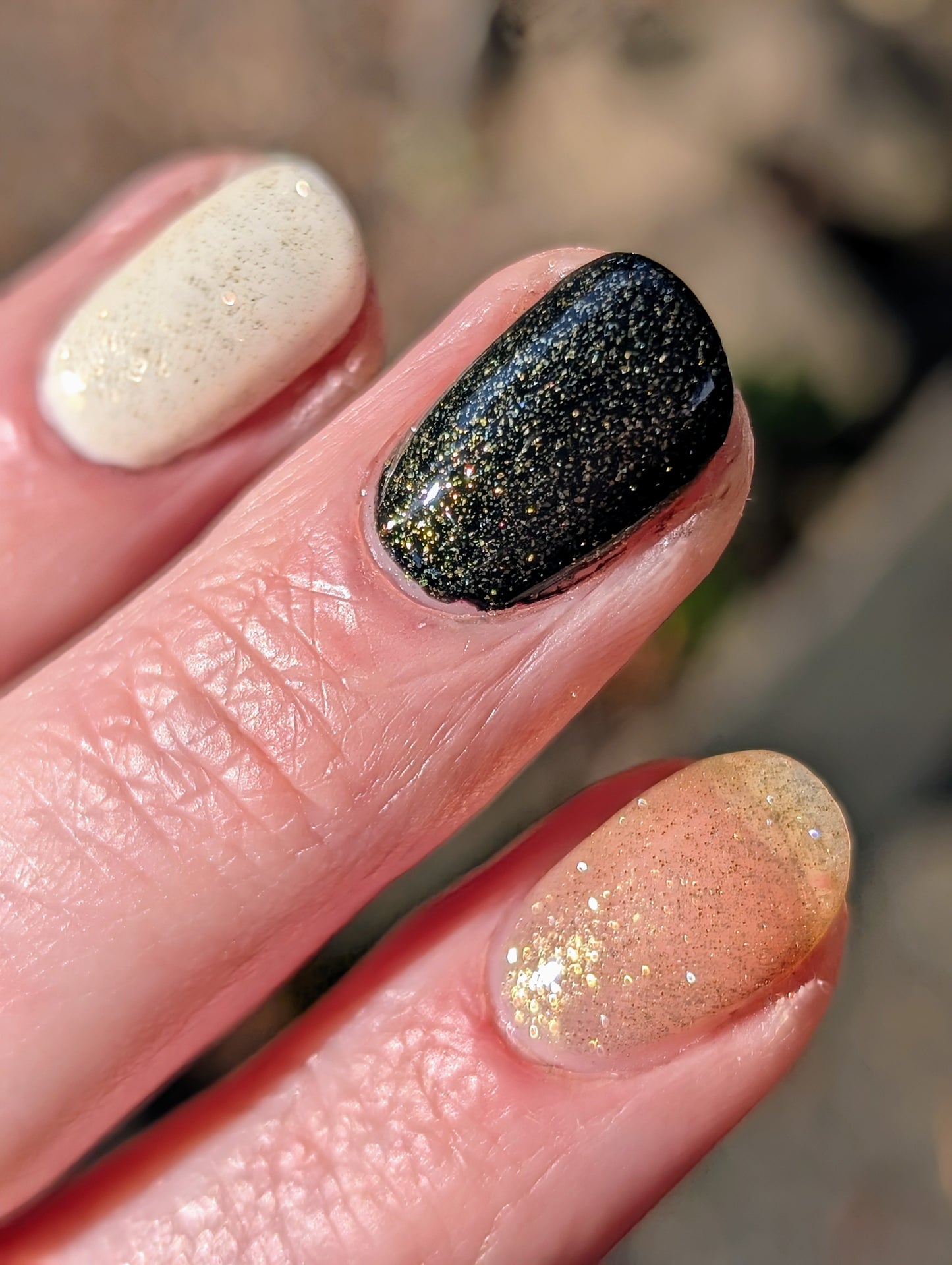 A Gift of Gold (topper)