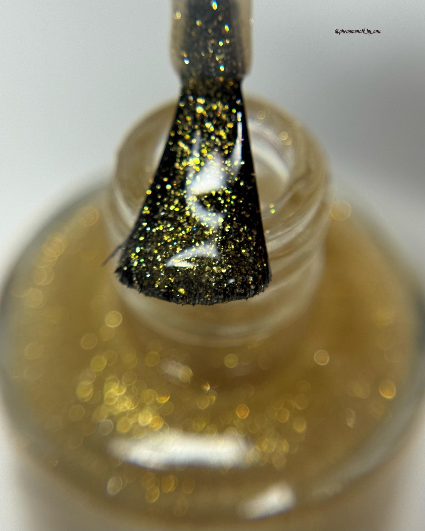 A Gift of Gold (topper)