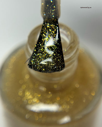 A Gift of Gold (topper)